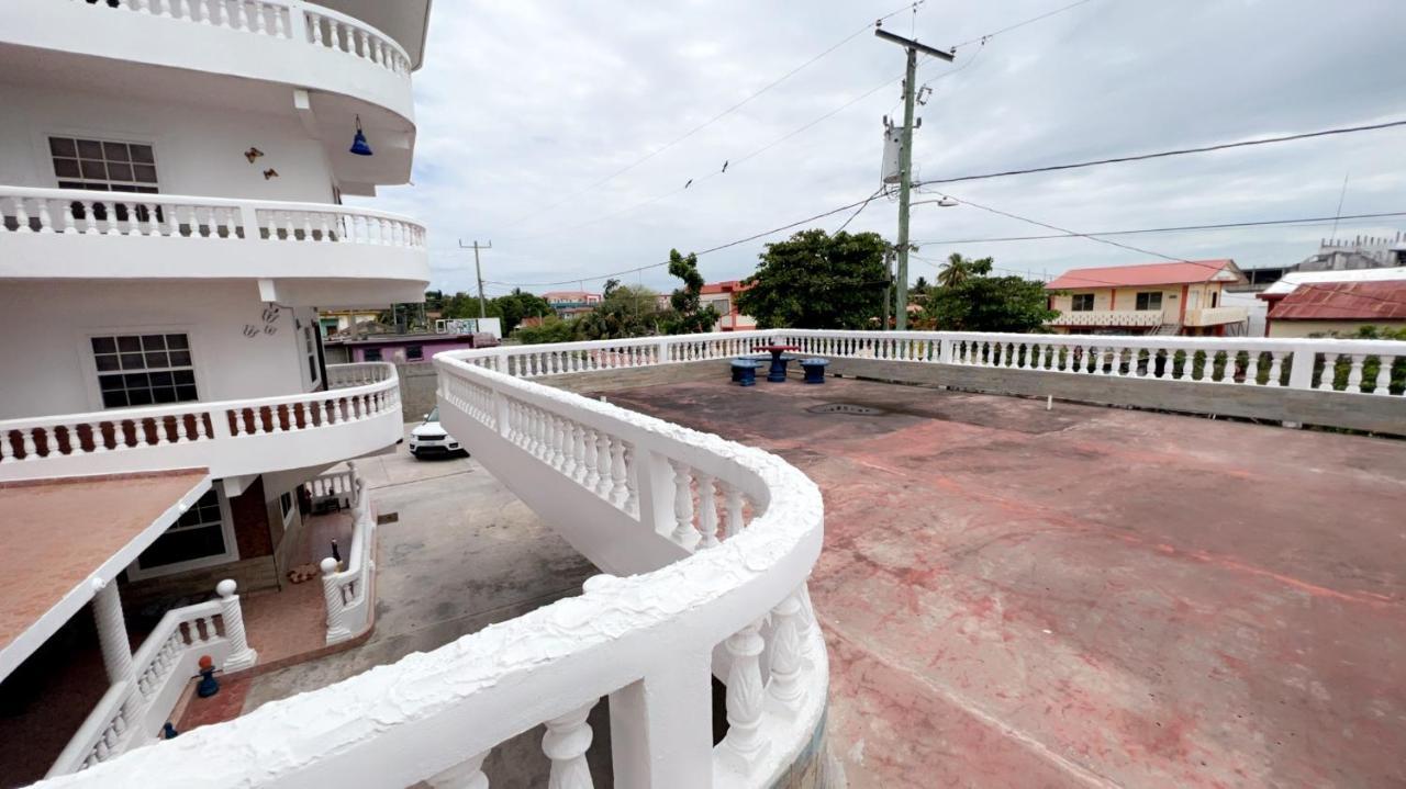 Las Palmas Hotel Corozal Zewnętrze zdjęcie