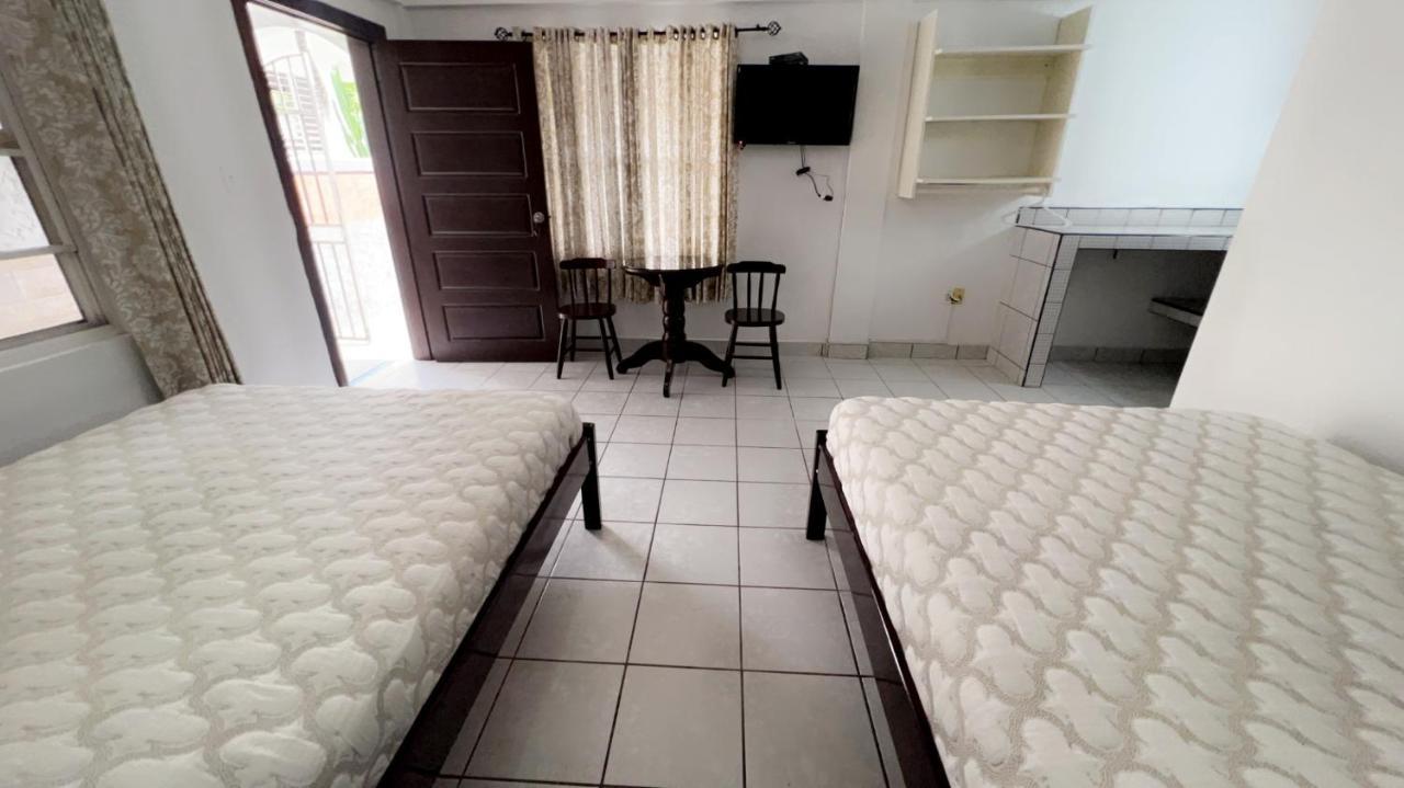 Las Palmas Hotel Corozal Zewnętrze zdjęcie